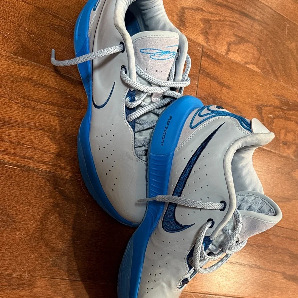 Nike Blue and Gray Men's Shoes - Picture 5 of 7